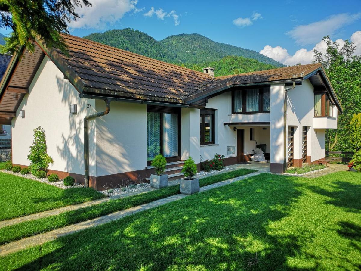 Holiday House Red Deer Preddvor Ngoại thất bức ảnh